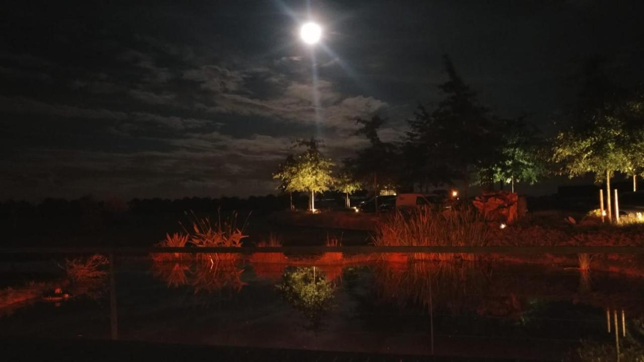 Country Lodge Hotel Moriaanshoofd Oudenaarde Bagian luar foto