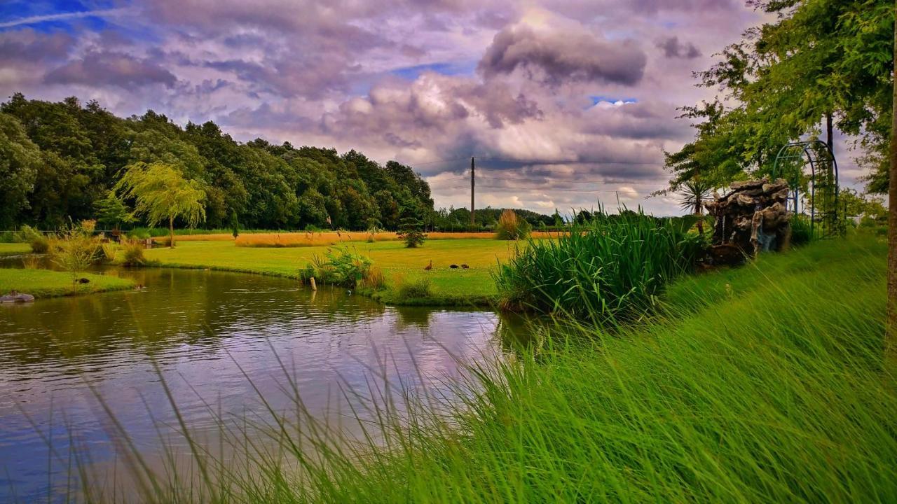 Country Lodge Hotel Moriaanshoofd Oudenaarde Bagian luar foto
