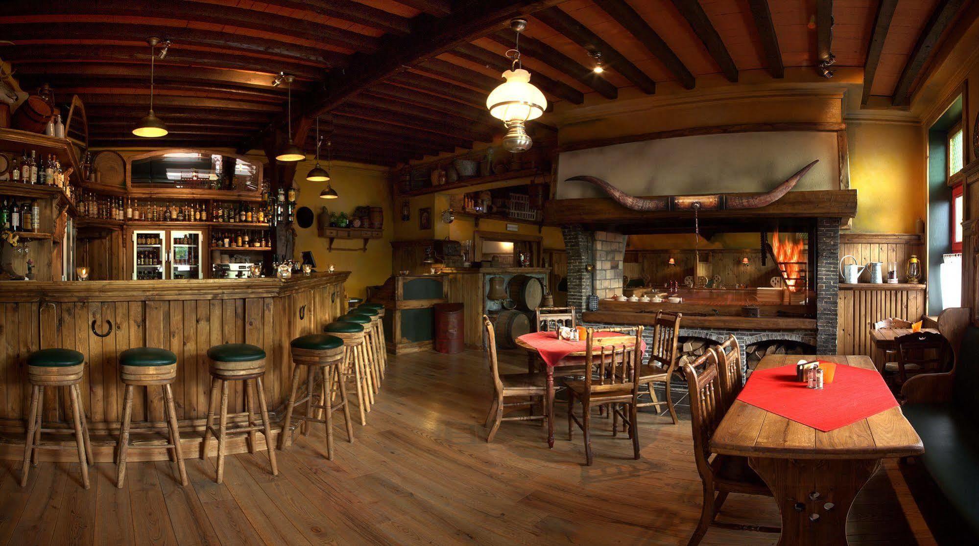 Country Lodge Hotel Moriaanshoofd Oudenaarde Bagian luar foto